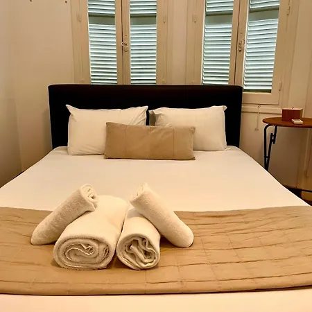 Cozy Corner 2 Bdr Center Platform 357 Ltd アパート *