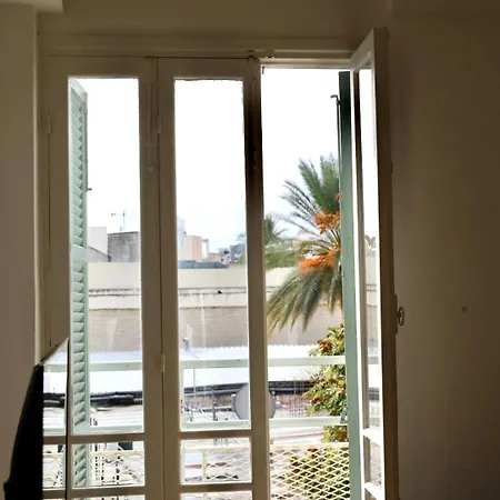 Apartment Cozy Corner 2 Bdr Center Platform 357 Ltd