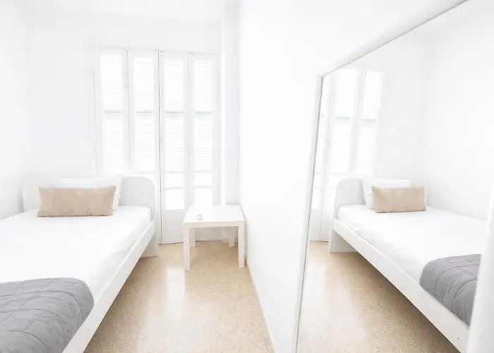 Cozy Corner 2 Bdr Center Platform 357 Ltd Lägenhet