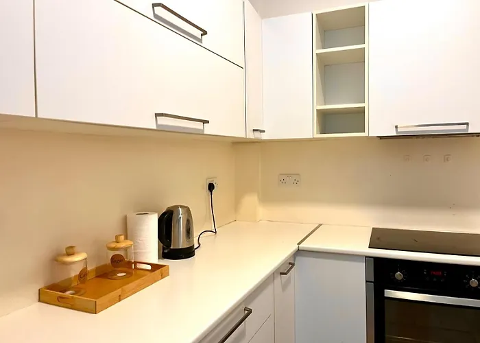 Apartment Cozy Corner 2 Bdr Center Platform 357 Ltd *