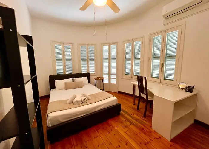 Apartment Cozy Corner 2 Bdr Center Platform 357 Ltd