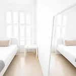 Cozy Corner 2 Bdr Center Platform 357 Ltd Apartamento